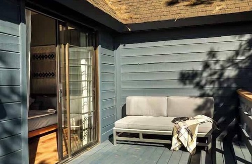 Blue Jay House | Lumiere Cabin Summary