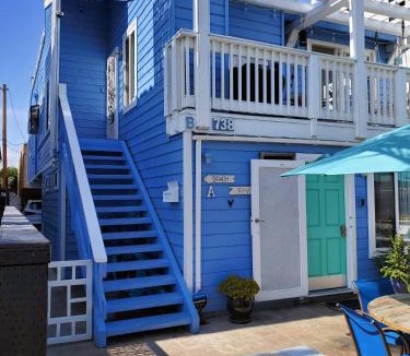 Mission Beach Apartment | Luna Azul, cozy condo only steps to Mission Beach! Free Internet