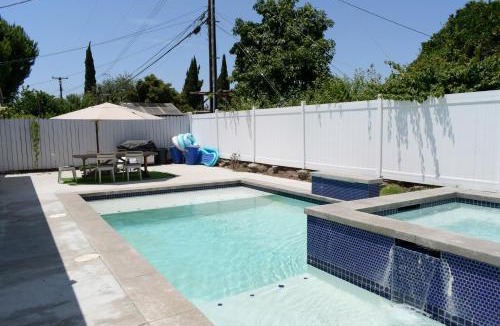 Southwest Anaheim House | Lux 6BedRoom Villa with Salted Pool, Hot tub and near Disneyland