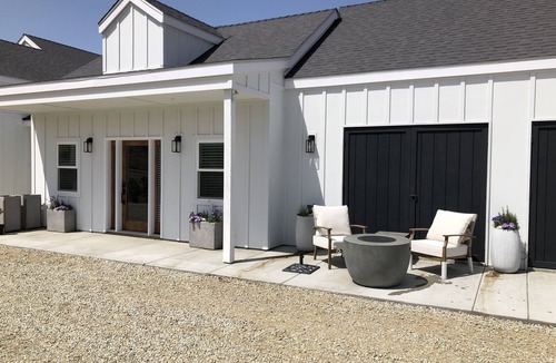 Temecula House | Lux Vineyard Escapes-Charming Vineyard Guest Suite