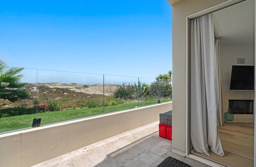 Playa Del Rey Condo | Luxe Beachfront Beauty with easy access to Sofi and LAX