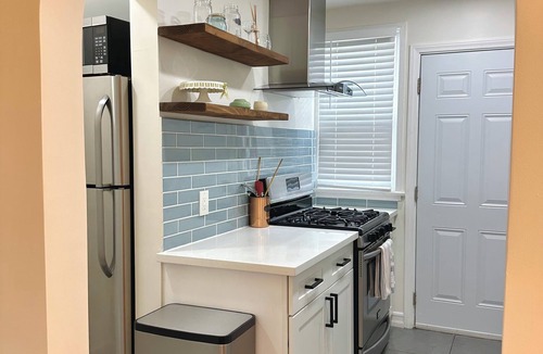 Old Town Apartment | Luxe Cozy Home near LAX, Beaches, SoFi