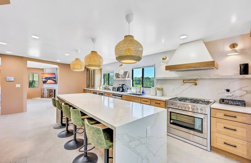 Norco House | Luxe Dream Retreat: USA Vacation Home!