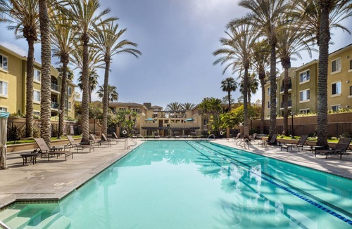 Playa Del Rey Apartment | Luxe Playa Del Rey 2BR w/Pool, Spa & Gym, nr Playa Beach, by Blueground