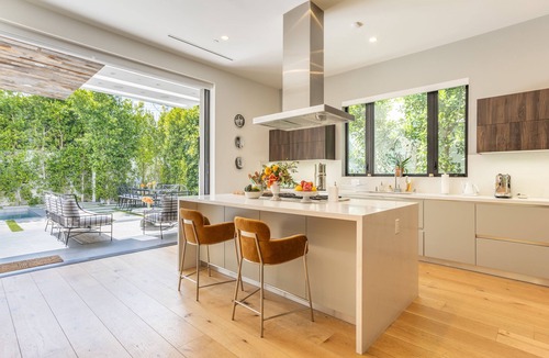 Melrose Villa | Luxe WeHo Villa, Walk to Melrose Ave, Pool + Hot Tub | North Vista by AvantStay