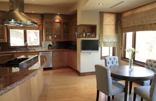 Hidden Hills House | Luxurious 11k sq ft Mansion w/6BR,7BA,King Beds,& View