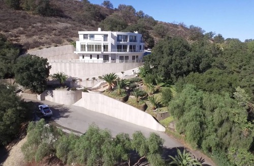 Hidden Hills House | Luxurious 11k sq ft Mansion w/6BR,7BA,King Beds,& View