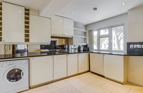 Abingdon Apartment | Luxurious 2 bedroom, large flat in Kensington