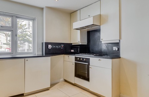 Abingdon Apartment | Luxurious 2 bedroom, large flat in Kensington