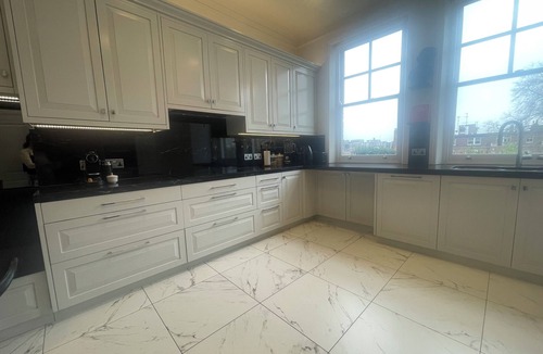 Campden Apartment | Luxurious 4 bedroom Apartment near Kensington Palace