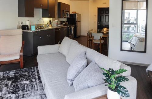 Hollywood Apartment | Luxurious Hollywood Dream