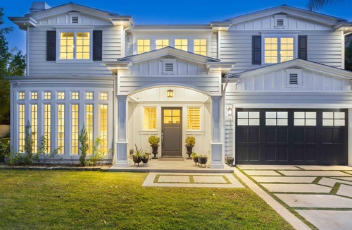 Valley Village House | Luxurious New Villa w/Pool &Spa - North Hollywood