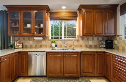 Lake Balboa House | Luxurious Upscale Modern Holiday House New Pool and Spa