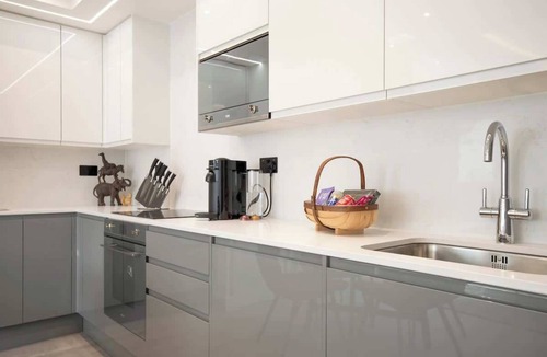 Golders Green Apartment | Luxury 3 bedroom Haven Close To Tube Station