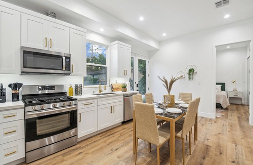 North Hollywood House | Luxury 3-Bedroom Home with Pool in Vibrant Los Angeles