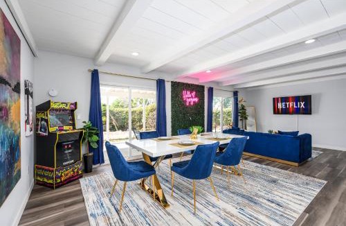 Riverview West House | Luxury 4 Bedroom House Mins to Disney! Game Room