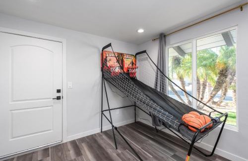 Riverview West House | Luxury 4 Bedroom House Mins to Disney! Game Room