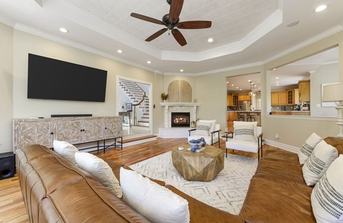 Sutter Creek House | Luxury 5 Bedroom 4.5 Bath Dream Estate with Resort-like Pool In Wine Country