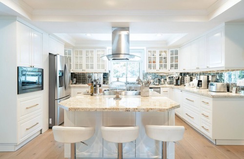 North Pacific Beach House | Luxury 5 star resort like dream home new 2024 AC private pool spa close to beach