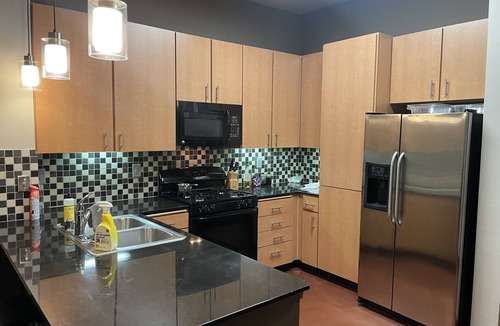 Warner Center Apartment | Luxury apartment getaway