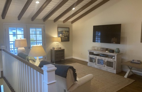 Oxnard Shores Cottage | Luxury Beach Apartment 30 day Min.