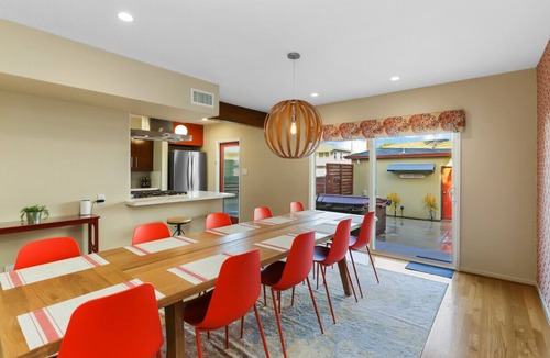 Belmont Shore House | Luxury Beach House w Jacuzzi, BBQ, 2 Parking Space