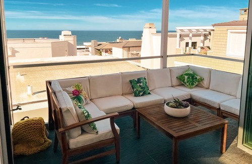 The Strand House | Luxury Beach Townhouse with Panoramic Ocean Views