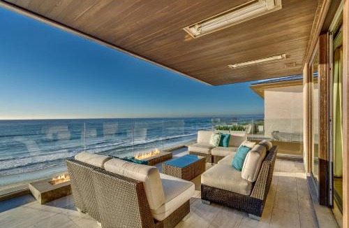 Beach Barber Tract House | Luxury Beachfront Home with Hot Tub & Ocean Views