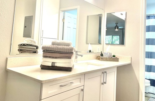 Marina del Rey Condo | Luxury Condo by the beach!