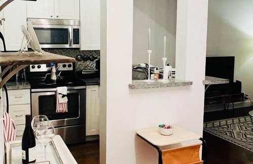 Westwood Apartment | Luxury cozy loft near UCLA , Beverly Hills, Santa Monica ,LAX 30+days stay only
