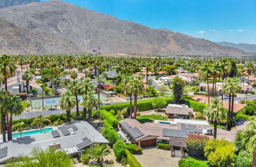 Deepwell Estates House | Luxury Deepwell Stunner - Desert Oasis Dream Home