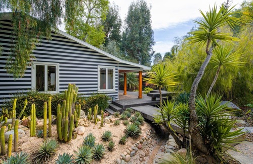 Fernwood Villa | Luxury Family Compound 6 bedrooms in peaceful Topanga
