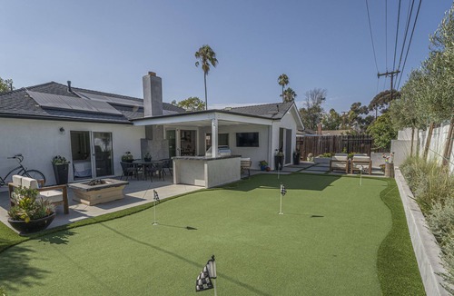 Costa Mesa House | Luxury Family-Friendly Home in Costa Mesa