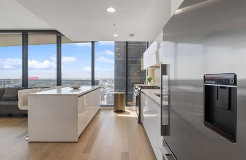 Downey Apartment | Luxury High Rise in DTLA
