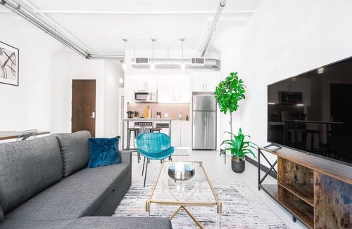 Historic Core Condo | Luxury HighRise Condo | DTLA | Crypto Arena | LACC