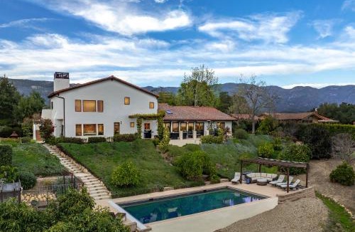 Goleta House | Luxury Home Atop the Hills