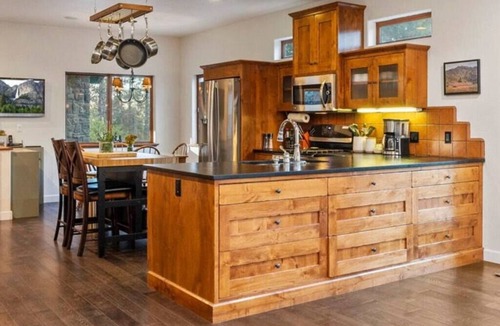 Groveland House | Luxury Home near Yosemite at Quail Crossing