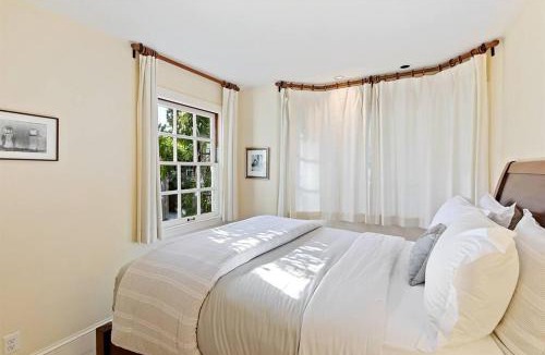 College Terrace House | Luxury Home Next to Stanford University