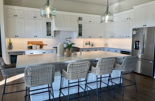 Chico House | Luxury Home with Pool in North Chico