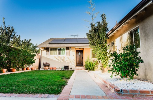 Lake Balboa House | Luxury Lake Balboa House with a Large Heated Pool