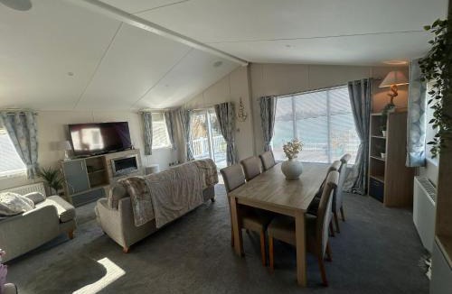 Chichester House | Luxury Lakeview Lodge Chichester Lakeside Holiday Park
