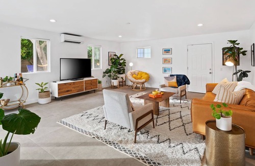 Desert Park Estates House | Luxury Meets Cozy | Spa, Mountain Views & Fire Pit