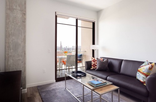 Downtown Apartment | Luxury Modern 1BDR/1BA Home Close to Americana