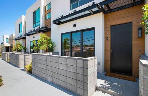 Stockton Apartment | Luxury NEW Residence with Private Rooftop, Downtown in minutes