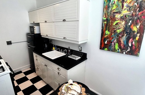 East Village Condo | Luxury Newly Renovated Ocean View Studio.Walking distanceConvention Center Beach