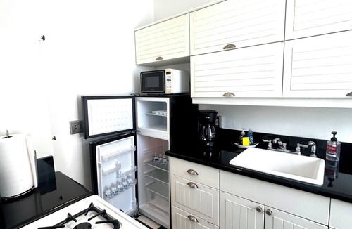 East Village Condo | Luxury Newly Renovated Ocean View Studio.Walking distanceConvention Center Beach