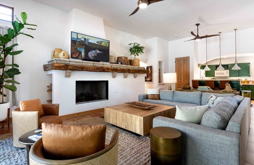 Historic Tennis Club House | Luxury Oasis in Palm Springs Retreat