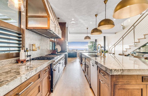 Encinitas House | Luxury Oceanfront Home - Walk to Moonlight Beach - Stunning Views