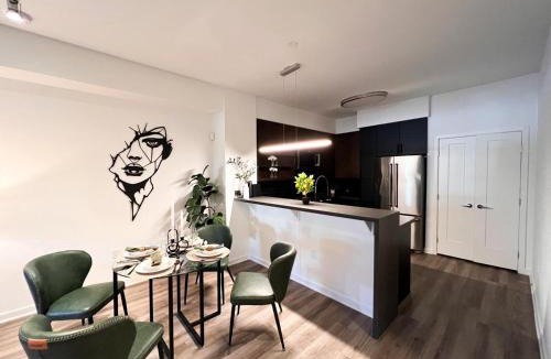 Carthay Circle Apartment | Luxury Open BD w Pool, Parking, & WD 133