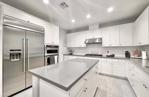 Mount Helix House | Luxury Private Oasis- 2 King Suites - Pool-Spa-Fire Pit-Sauna-Arcades-Playground